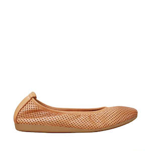 Ballet Flats: LE SANSA BENZI TAN