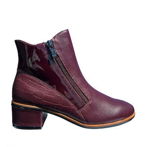 Work Shoes: LE SANSA REFINE MERLOT