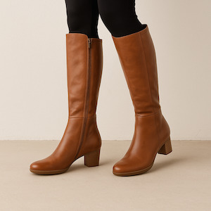Knee High Boots: DJANGO & JULIETTE PRISONE COGNAC