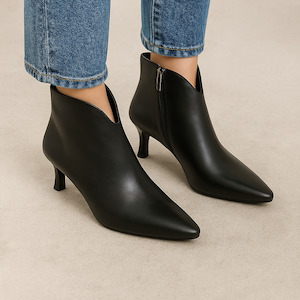 MILA RAINE KILO BLACK