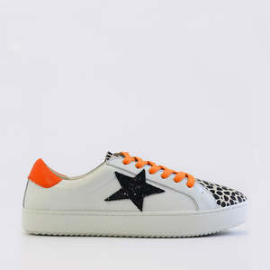 Alfie Evie: ALFIE & EVIE VALDO BROWN WHITE