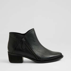 New Arrivals: ZIERA EISA BLACK