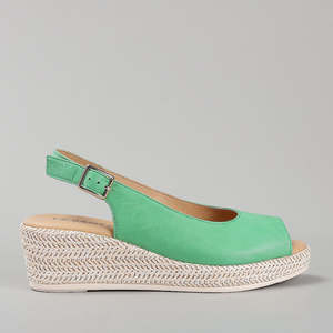 LE SANSA PETUNIA FERN GREEN