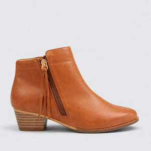 Orthotic Friendly Footwear: ZIERA VENDAS TAN