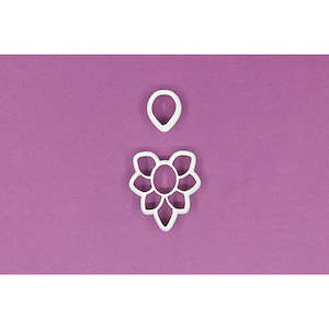 23.  Flower Dangle Cutter - 2 pc set