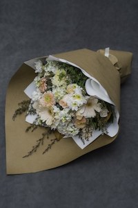 GRACE – village blooms