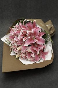 Products: VIVIAN – village blooms