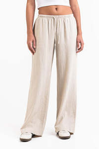 Products: The Common Linen Pant