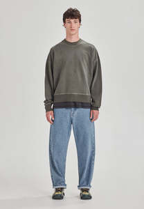RELAXED FLEECE CREW, VINTAGE FOG