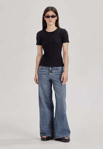 New Arrivals Women: BASE RIB SS, BLACK