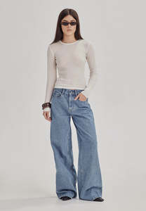 Last Ones Womens: VOLUME JEAN, MID BLUE RINSE