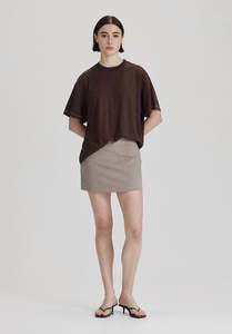 WOMENS BOY TEE, COCOA W WHITE STITCH