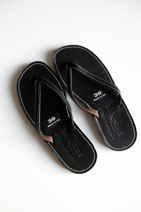 Mckinlays X Commonplace: Mckinlays x Commonplace Boundary Sandal - Black/White