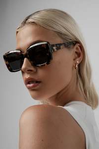 Eyewear: Pia | Tortoise