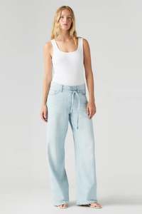 Levis: XL Straight | Luxury Trip