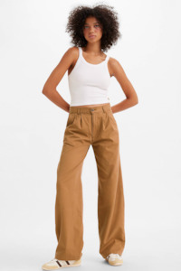 Levis: High-Rise Pleated Trousers | Foxtrot Brown