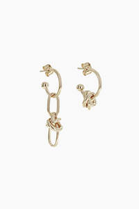 Products: Daria Earrings | Gold