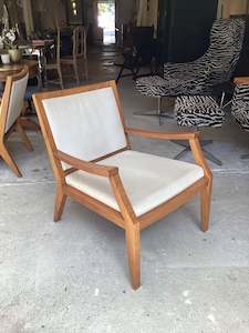 Chairs: Porada ‘Malindi’ Lounge Chair