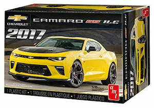 Car Kits 25th Scale: AMT 1074 2017 Chevrolet Camaro SS 1LE - 1/25 Scale