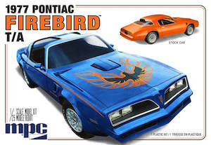 Car Kits 25th Scale: MPC 916 1977 Pontiac Firebird T/A