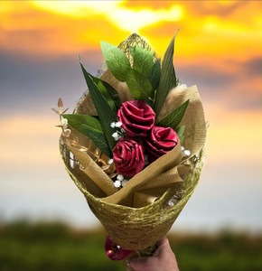 Hand Woven Putiputi Bouquets: Woven Harakeke Bouquet - 49cm