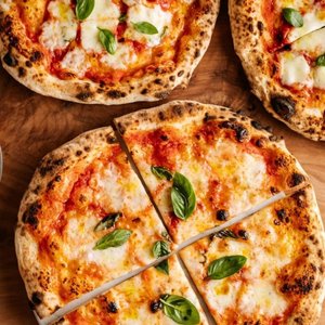 Products: Mozzarella Pizza - Village Kitchen