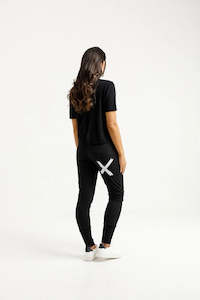 Home-lee Apartment Pants Winter - Black with Lilac Damask X