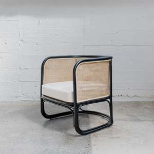 Rattan Curve Chair (black and natural)