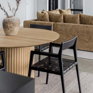 Serengeti Arm Chair (Black Leather, Black Teak Wood)