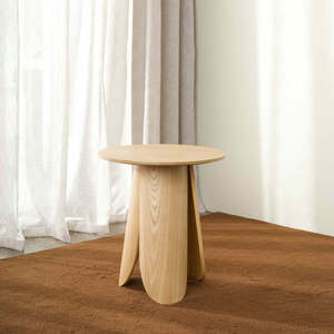 Petal Side Table (Natural)