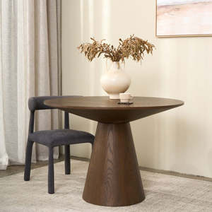 Balanced Round Oak Dining Table (Dark Brown)