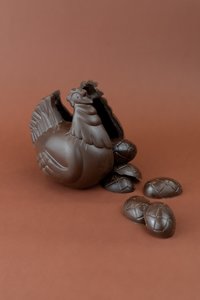 Products: Easter Chook Filled with Crunch Eggs - Coromandel Chocolate