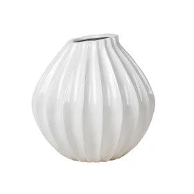 Ceramics: Broste Vase / Medium / White