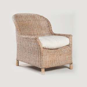 Coastal: Rattan Gable Lounge Chair / Whitewash