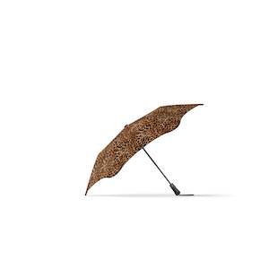 Lifestyle: Blunt / Metro Umbrella / Leopard