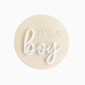 New Arrivals: 'It's A Boy' Wooden Baby Gender Announcement Disc