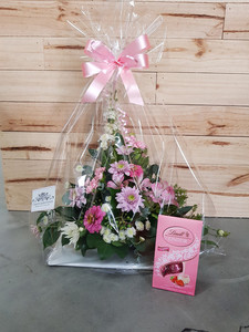 Products: Soft Florist Choice Posy Bowl & Chocolates CountryGardenFlowers