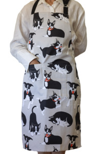 Products: Apron Farm Dog – Country Outlook