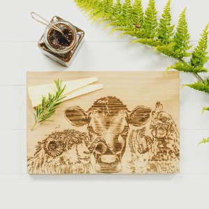 Country Friends Etched Oak Serving Board – Country Outlook