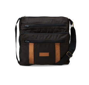 Frontpage: Oilskin Travellers Bag