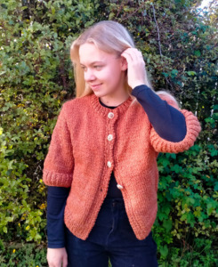 Womens Patterns: Short Sleeve Cardigan | Design P374