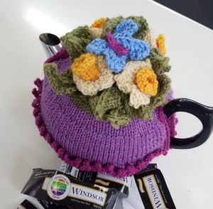 Daffy Tea Cosy | Design P306