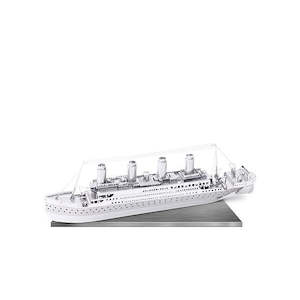 Hobbies Collectables: Metal Earth Titanic Ship