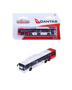 Vehicles: MAJ Qantas Coach Bus