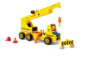 Wooden Vehicles: Hape Mobile Crane & Construction Set