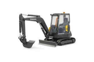 Vehicles: Bruder Volvo Compact excavator E