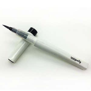 UCE1723 : Black Sparkle Brush