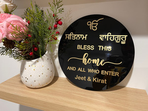 Products: Round Acrylic sign WOW CUSTOM SIGNS