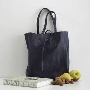 Back To Work: Campo Tote Navy