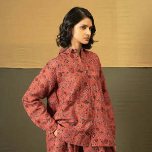 8th Anniversary Bronze And Linen Lace: Diana Cotton Linen Blouse | Barn Red